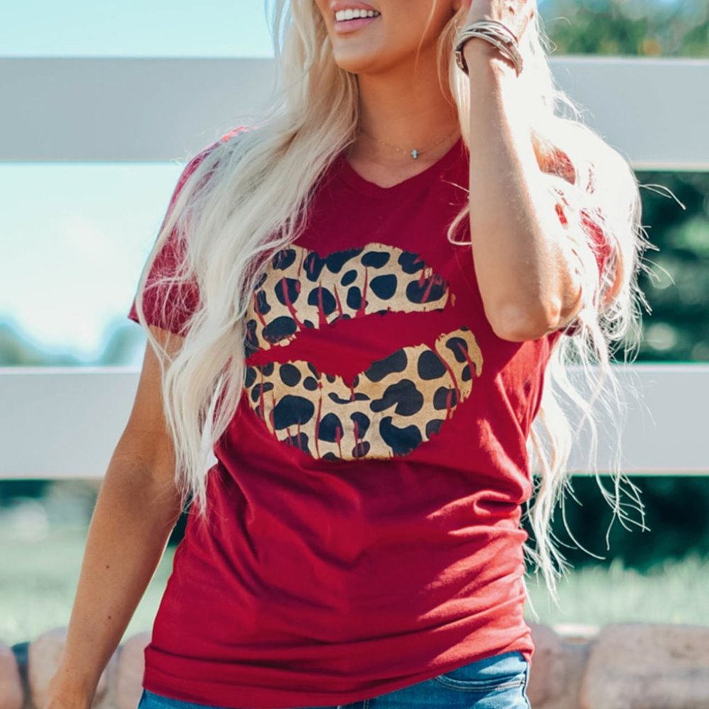 Kiss This Tee - Picture 4 of 4